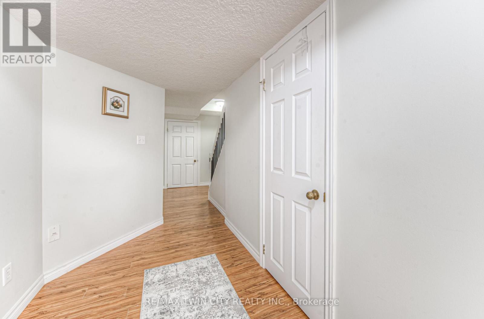 4 - 972 Strasburg Road, Kitchener, Ontario  N2E 2K4 - Photo 28 - X12211644