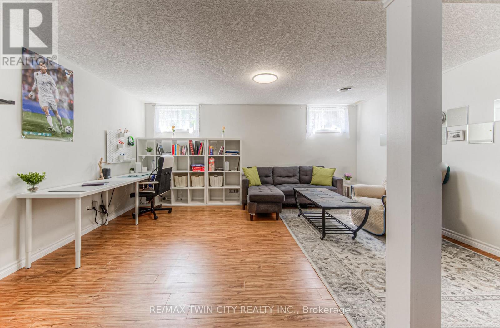 4 - 972 Strasburg Road, Kitchener, Ontario  N2E 2K4 - Photo 31 - X12211644