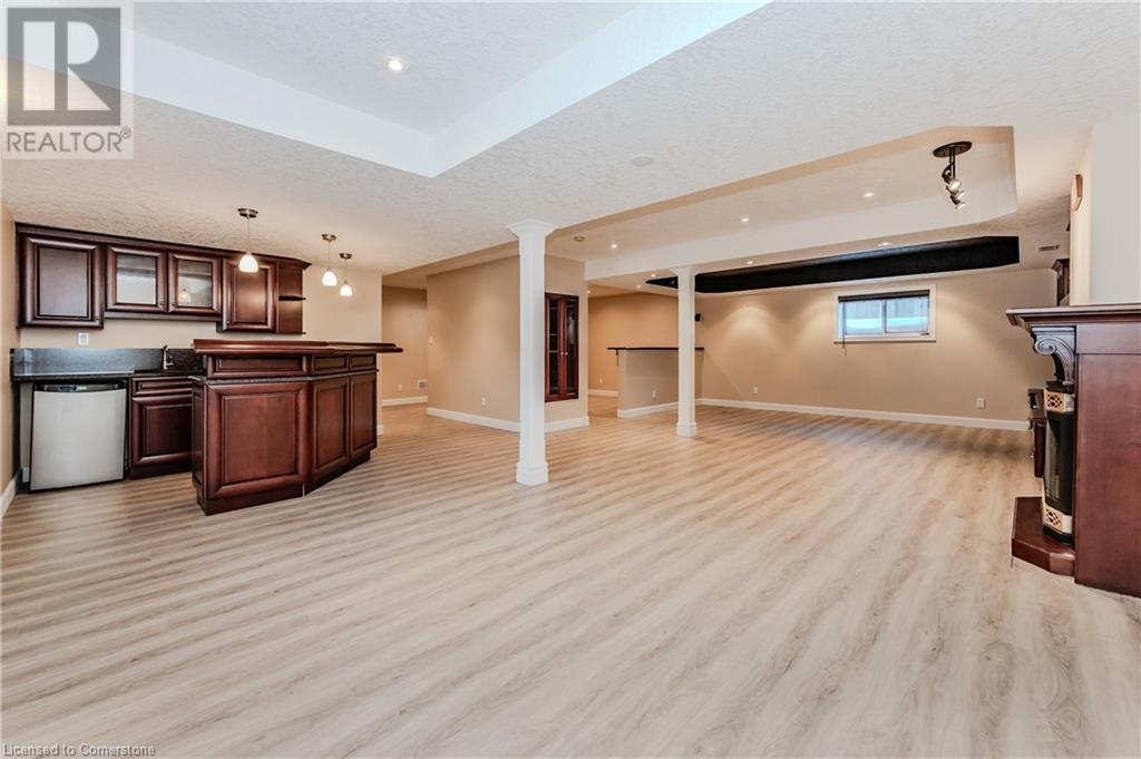 406 Woodrow Drive, Waterloo, Ontario N2T 2V7 - Photo 38 - 40739934