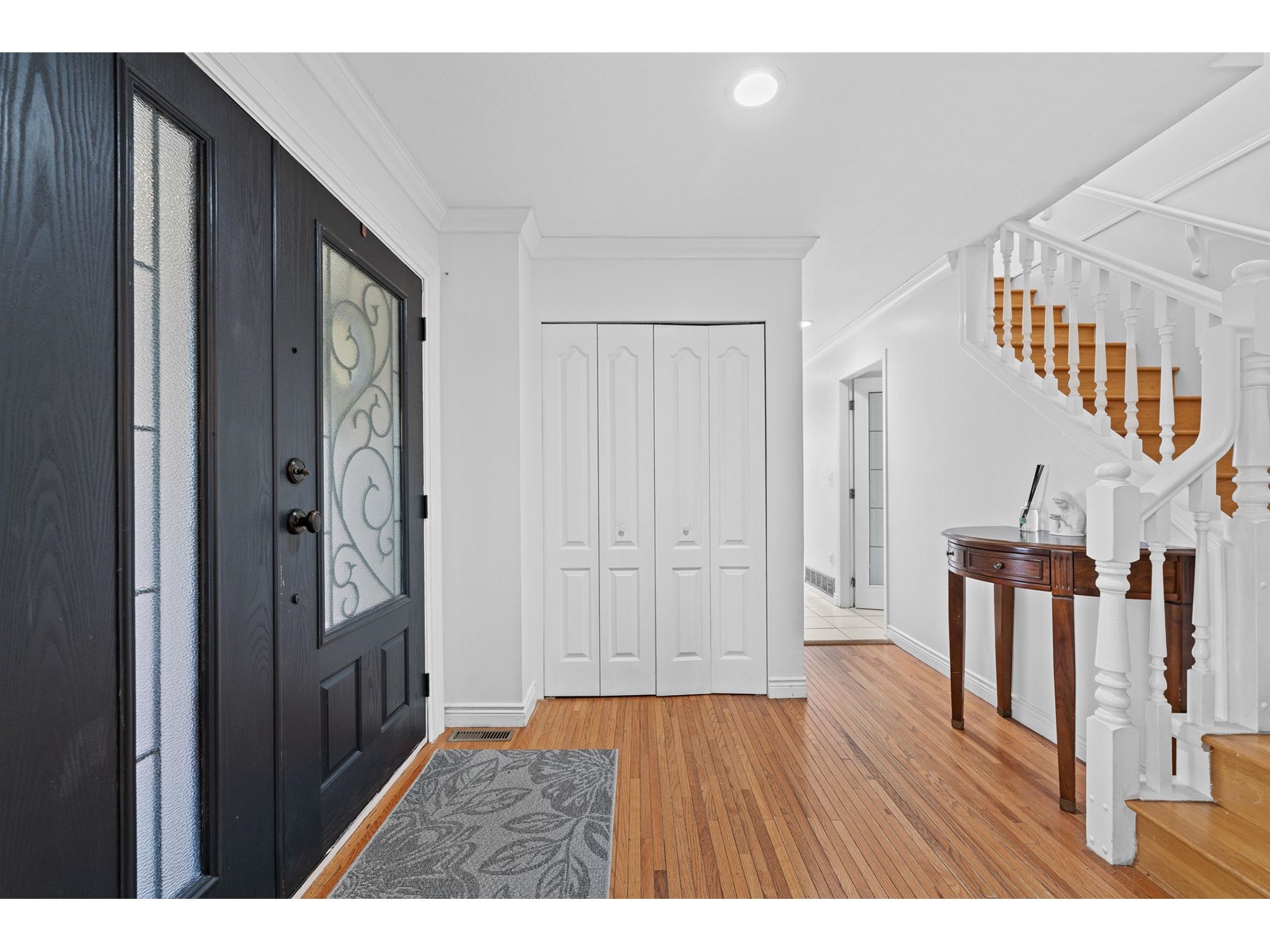 8719 142a St Street, Surrey, British Columbia  V3W 4G4 - Photo 5 - R3014066