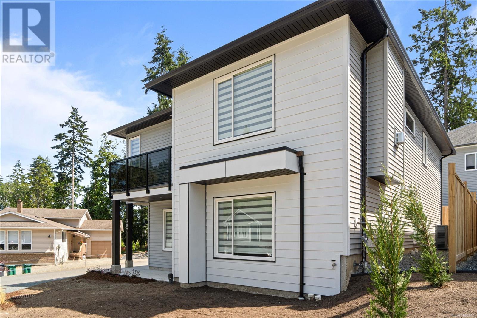 Property at 397 Avaani Way image 4