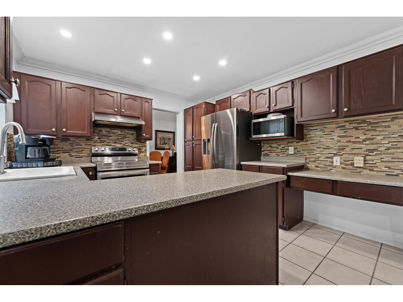 8719 142a St Street, Surrey, British Columbia  V3W 4G4 - Photo 16 - R3014066