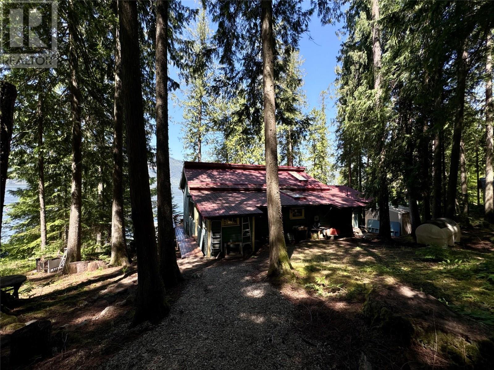 6 Wilson Creek Shuswap Lake, Sicamous, British Columbia  V0E 2V0 - Photo 38 - 10351757