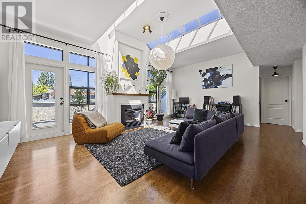 304 7580 MINORU BOULEVARD, Richmond, British Columbia