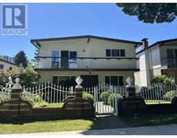 2698 WARD STREET, Vancouver, British Columbia