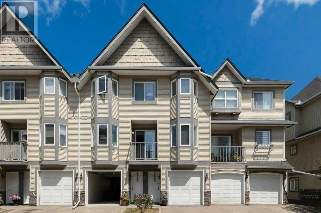 Property at 135 Cedarwood Lane SW image 1