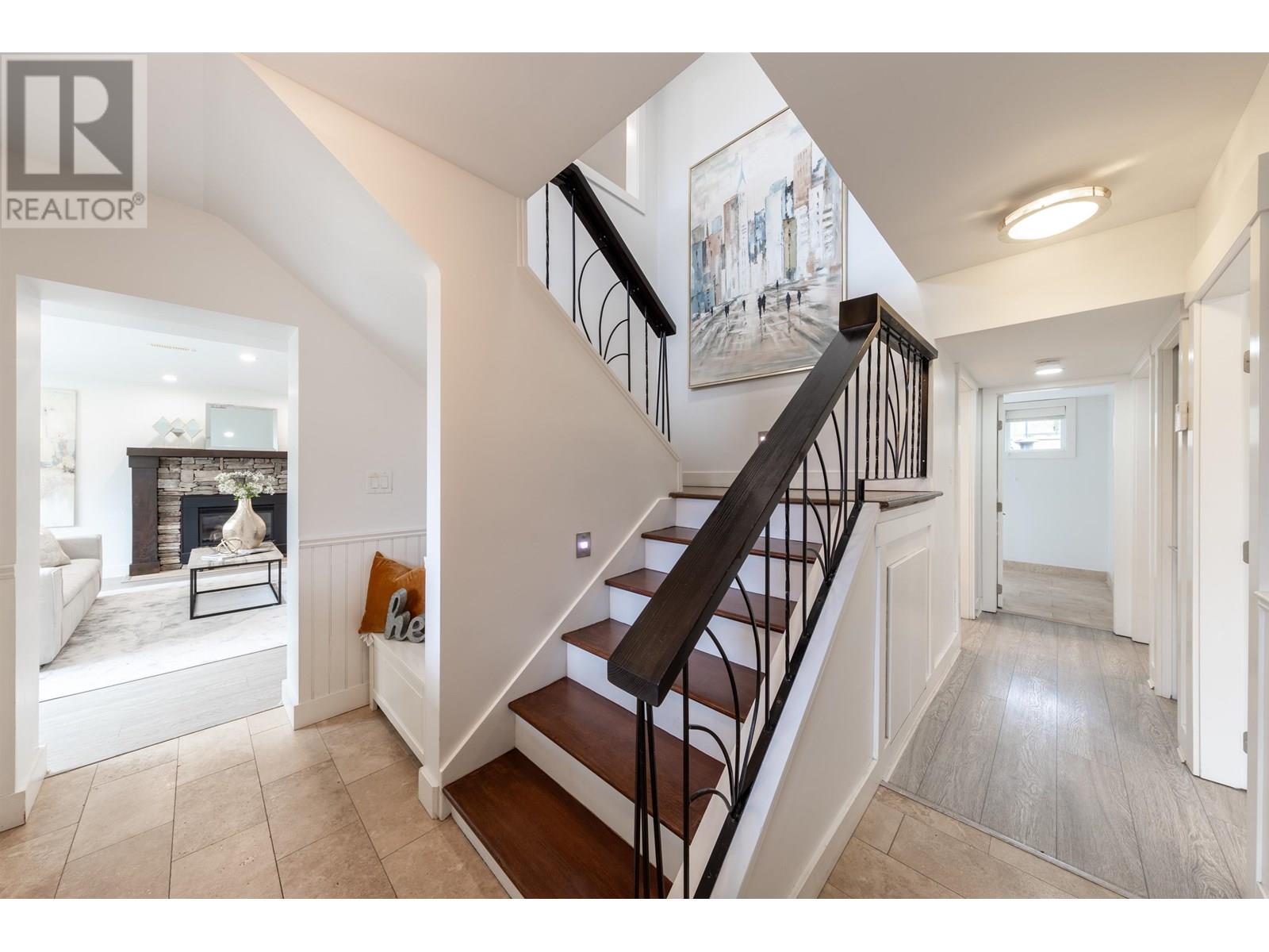 463 Beachview Drive, North Vancouver, British Columbia  V7G 1P5 - Photo 13 - R3013689