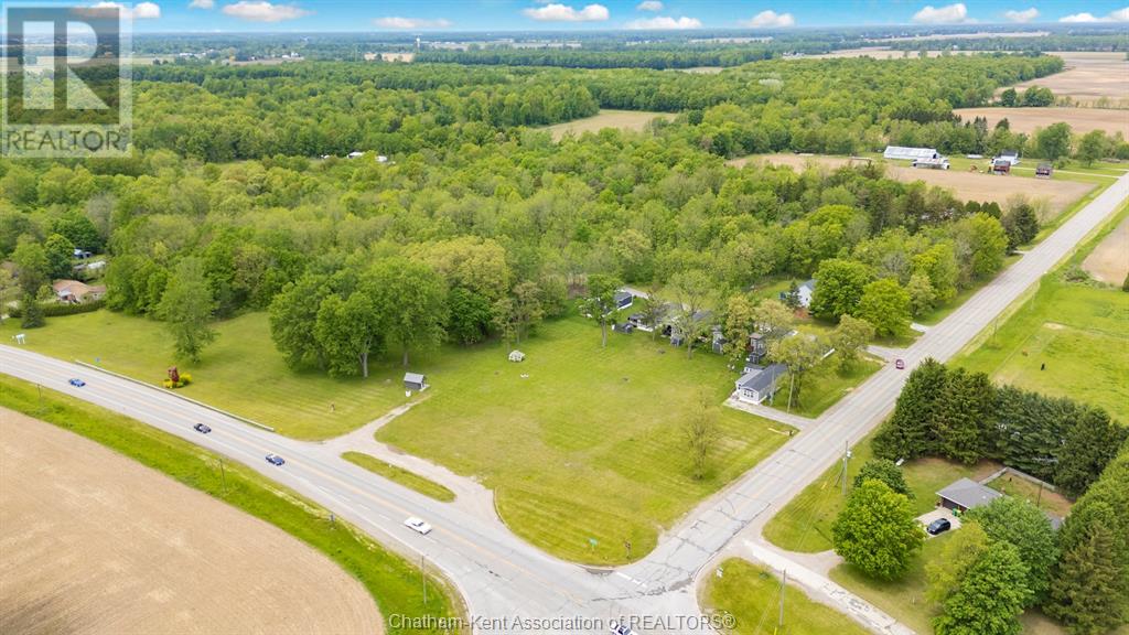 15895 Longwoods Road, Bothwell, Ontario  N0P 1C0 - Photo 10 - 25013615