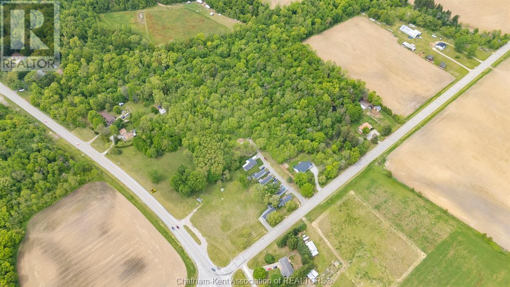 15895 Longwoods Road, Bothwell, Ontario  N0P 1C0 - Photo 3 - 25013615