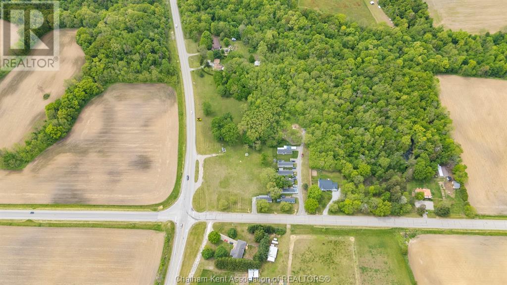 15895 Longwoods Road, Bothwell, Ontario  N0P 1C0 - Photo 4 - 25013615