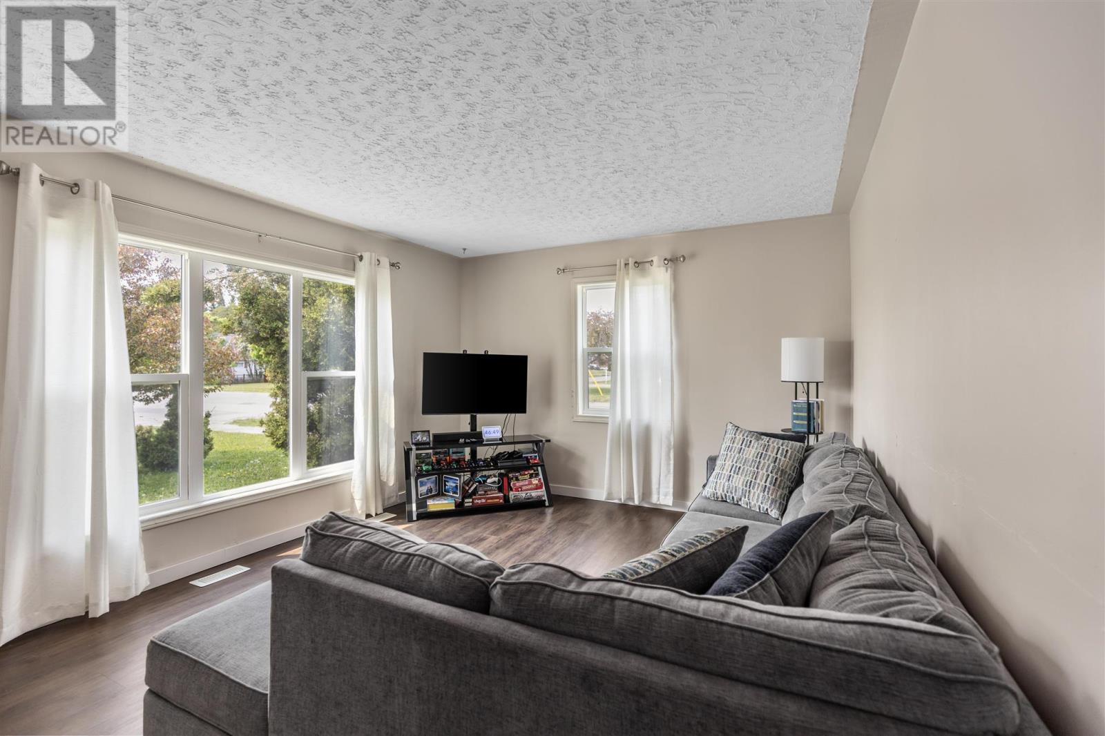174 Farquhar St, Sault Ste. Marie, Ontario  P6B 3R4 - Photo 8 - SM251365