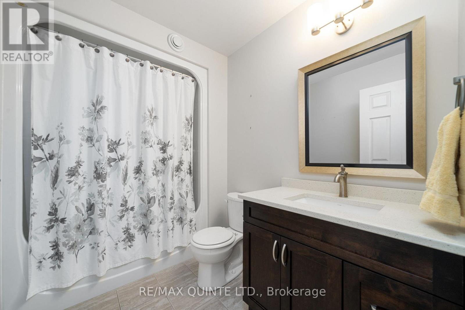 10 Meagher Place, Belleville, Ontario K8P 0C1 - Photo 26 - X12211700