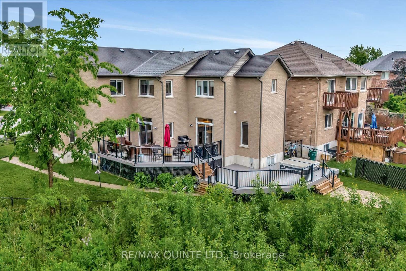 10 Meagher Place, Belleville, Ontario K8P 0C1 - Photo 39 - X12211700