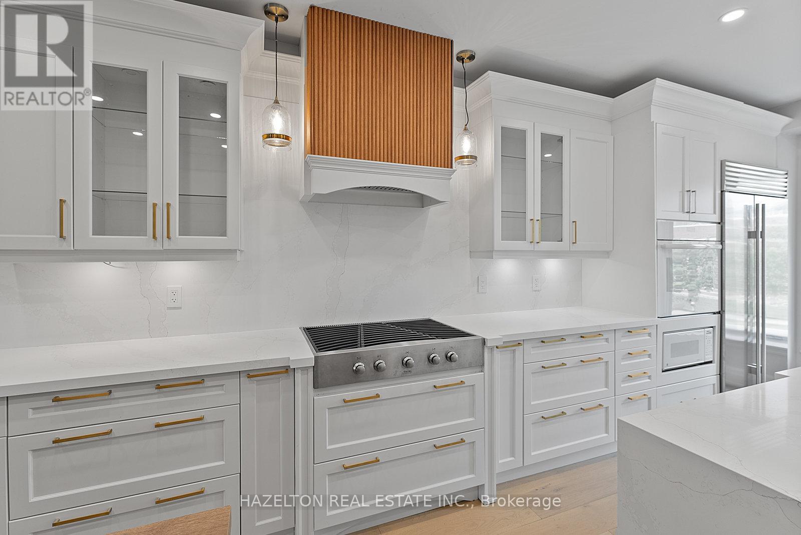 258 Spadina Road, Toronto, Ontario  M5R 2V1 - Photo 11 - C12210154