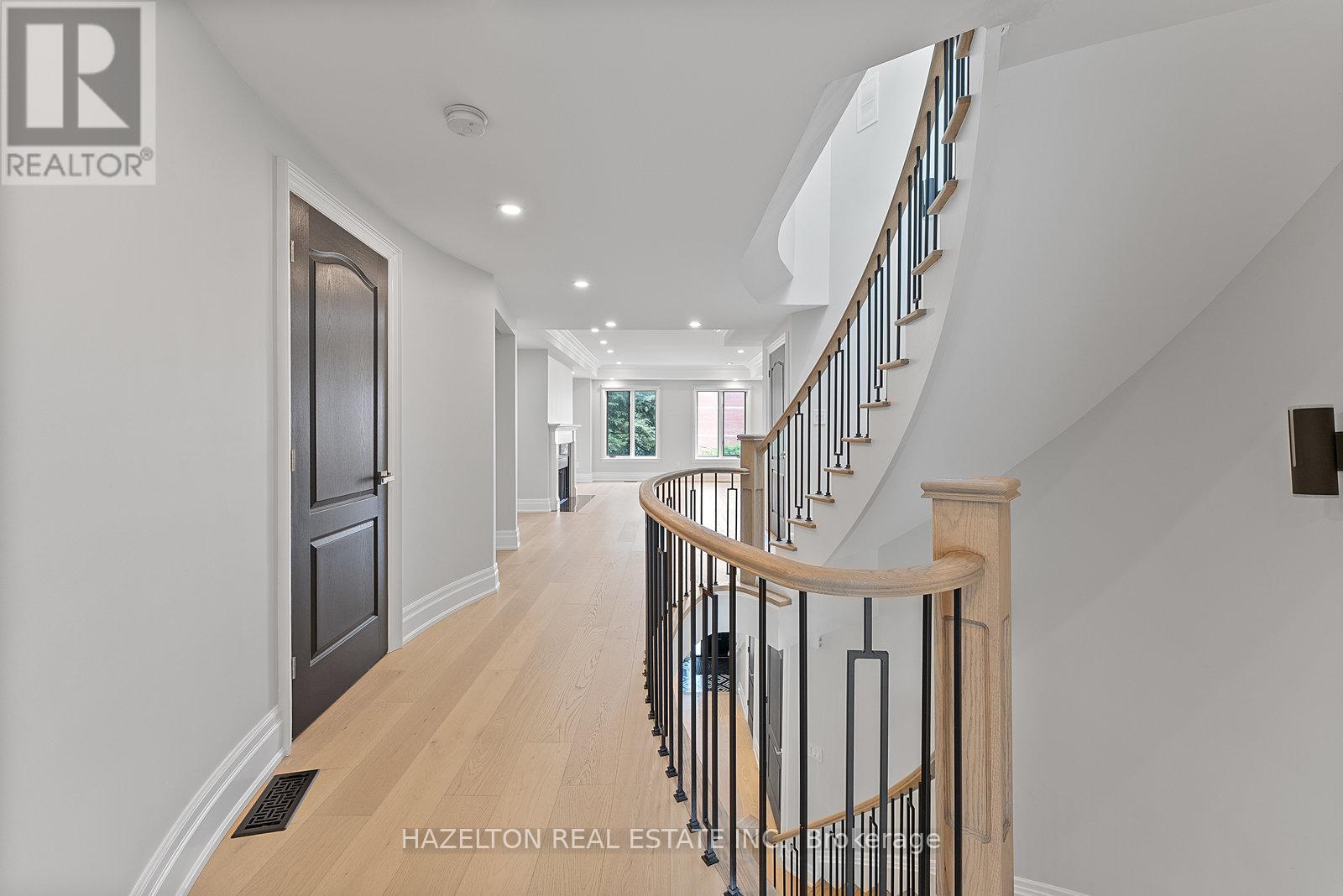 258 Spadina Road, Toronto, Ontario  M5R 2V1 - Photo 21 - C12210154