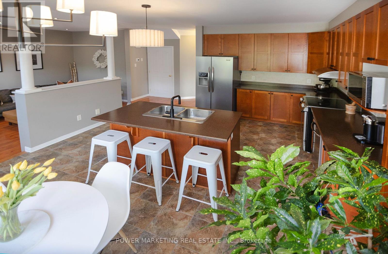 124 Strathcarron Crescent, Ottawa, Ontario  K2K 0C7 - Photo 14 - X12211694