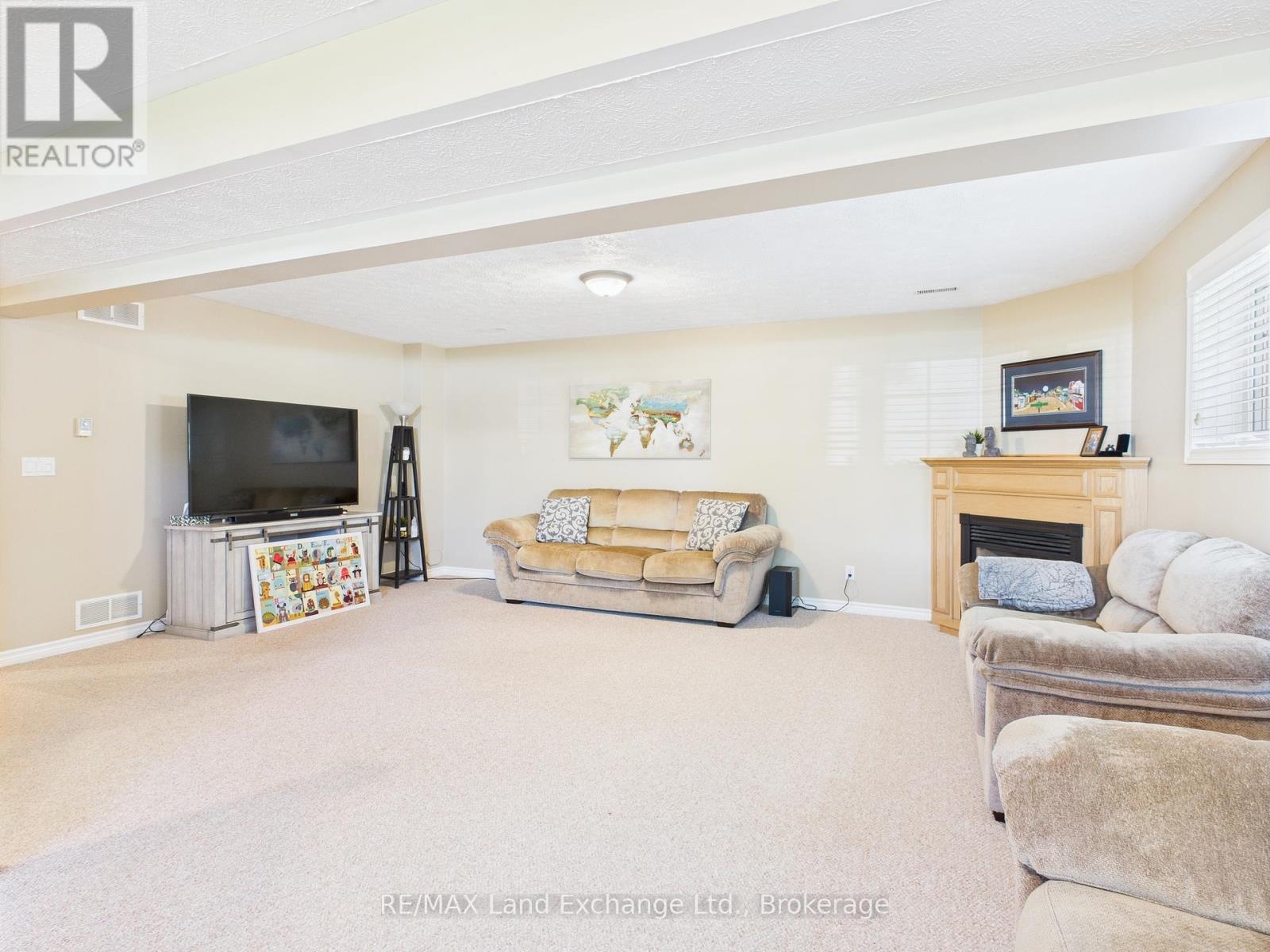 773 Reynolds Drive, Kincardine, Ontario  N2Z 3B6 - Photo 18 - X12211726