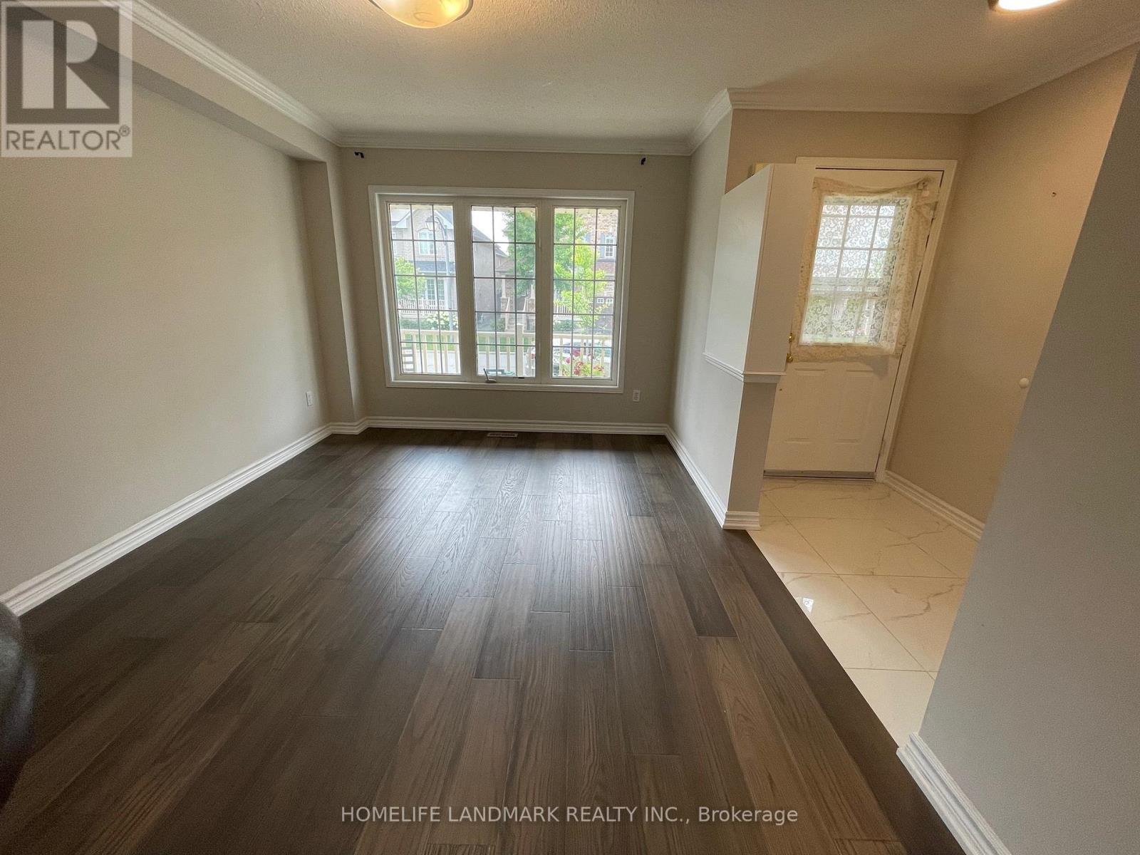 39 Hartmoor Street, Markham, Ontario  L6E 2C8 - Photo 2 - N12211664