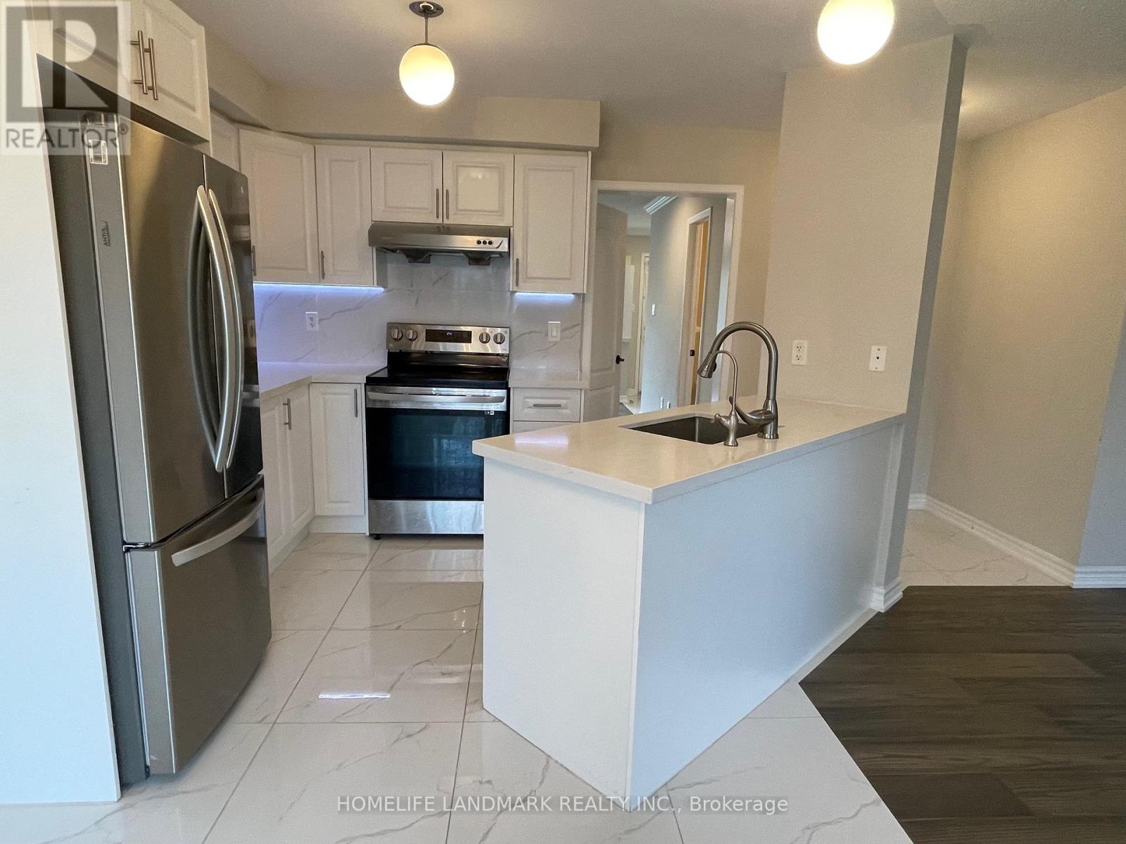 39 Hartmoor Street, Markham, Ontario  L6E 2C8 - Photo 5 - N12211664