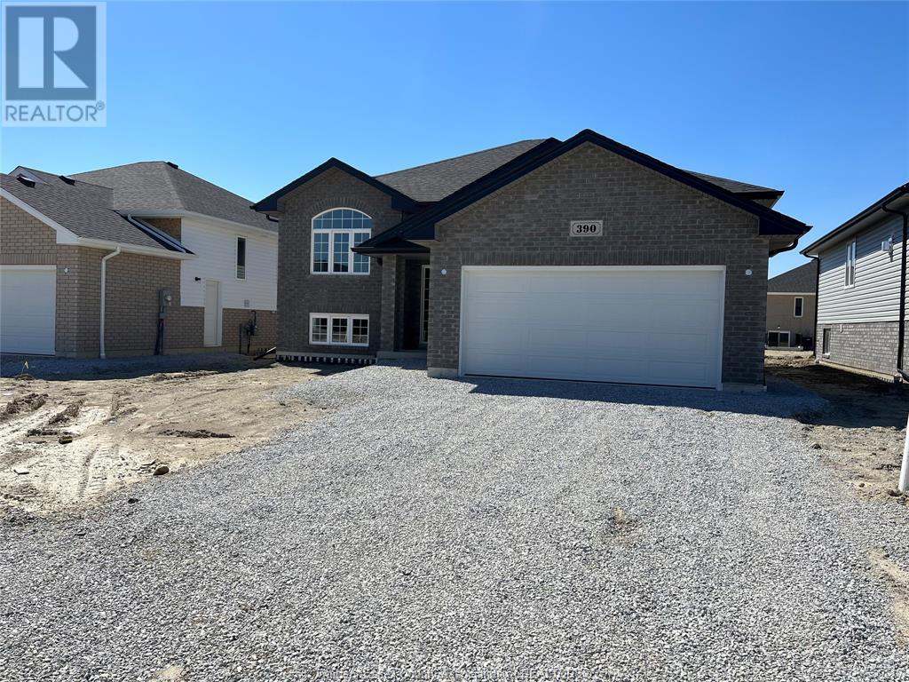 390 HEMLOCK LANE Unit# UPPER, lakeshore, Ontario