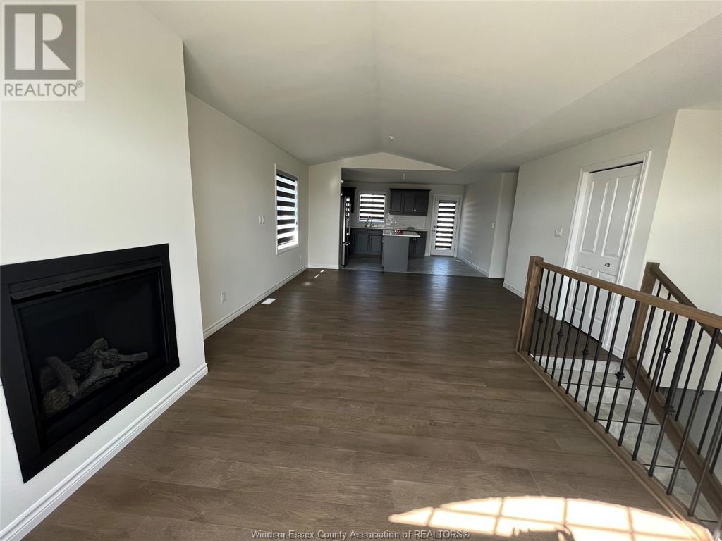 390 Hemlock Lane Unit# Upper, Lakeshore, Ontario  N8L 1A8 - Photo 8 - 25014694