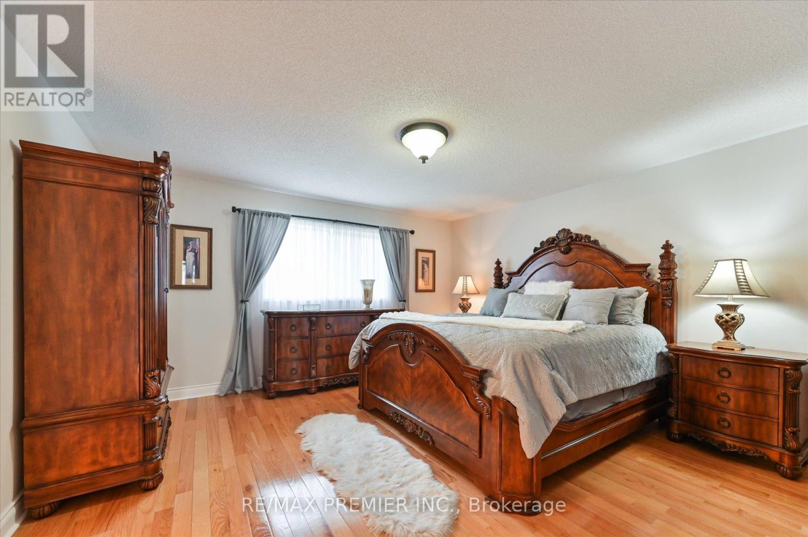 24 Culture Crescent, Brampton, Ontario  L6X 4V4 - Photo 19 - W12211725