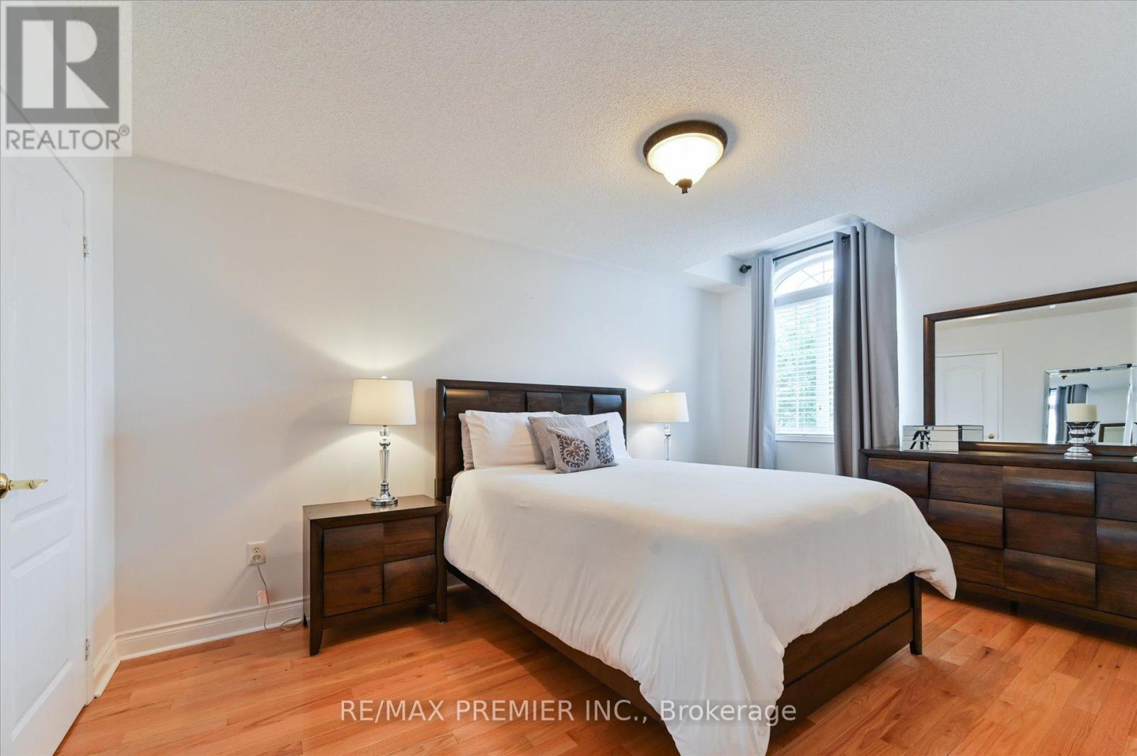 24 Culture Crescent, Brampton, Ontario  L6X 4V4 - Photo 24 - W12211725
