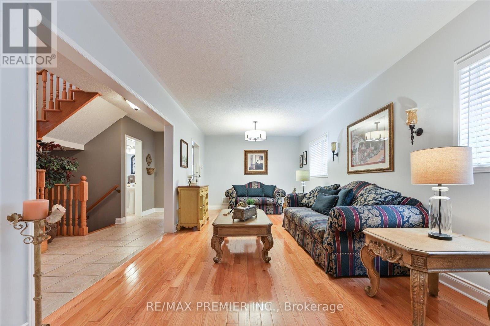 24 Culture Crescent, Brampton, Ontario  L6X 4V4 - Photo 6 - W12211725