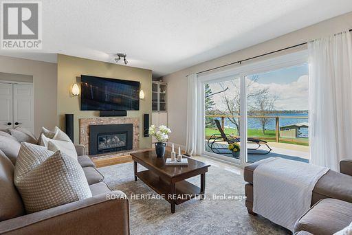 7 North Service Road, Kawartha Lakes, Ontario K0M 1L0 - Photo 8 - X12211744