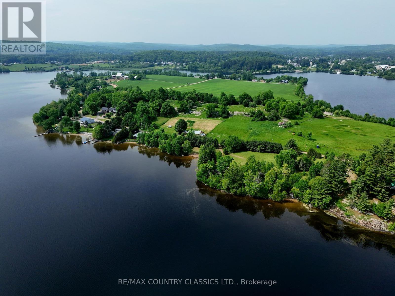 272 Mask Island Drive S, Madawaska Valley, Ontario  K0J 1B0 - Photo 27 - X12088497