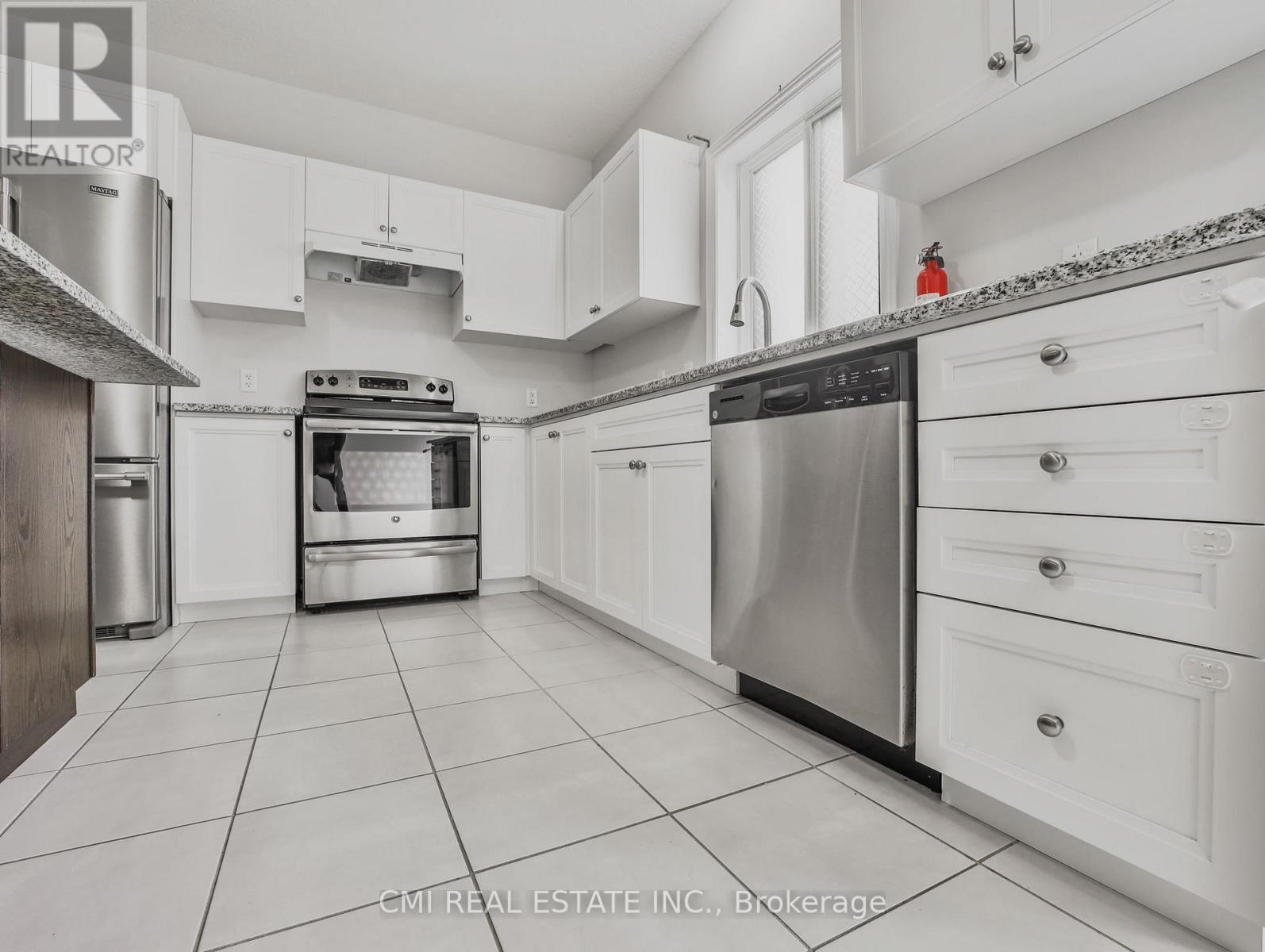 36 Sparrow Avenue, Cambridge, Ontario  N1T 0C4 - Photo 11 - X12211683