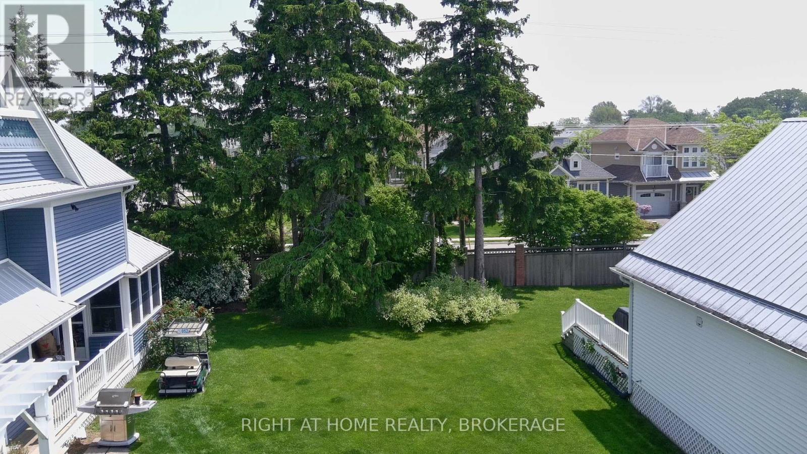 54 Nantuckett Road, Fort Erie (Crystal Beach), Ontario  L0S 1B0 - Photo 9 - X12211710