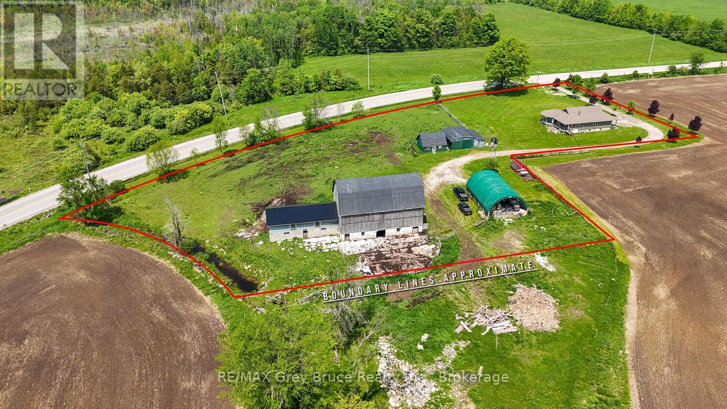 402622 Grey 17 Road, Georgian Bluffs, Ontario  N0H 2T0 - Photo 41 - X12211058