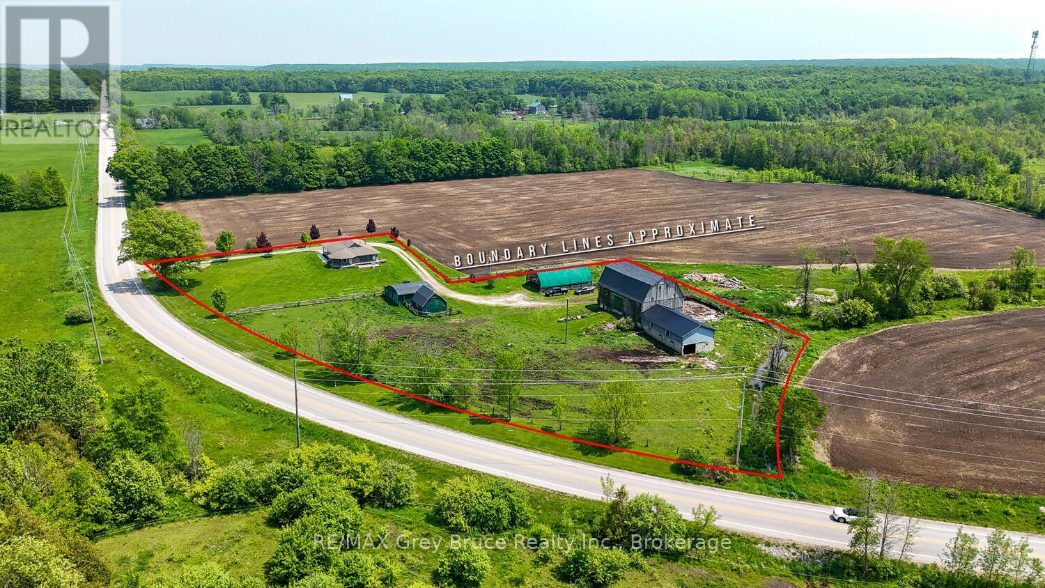 402622 Grey 17 Road, Georgian Bluffs, Ontario  N0H 2T0 - Photo 40 - X12211058
