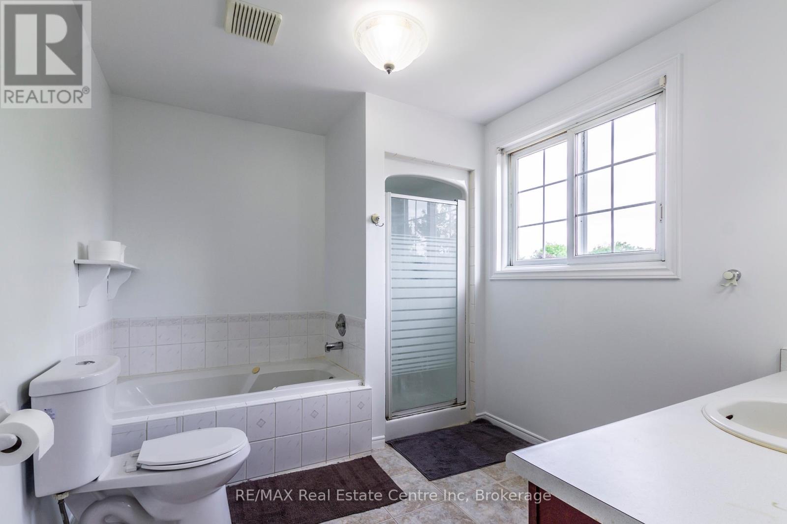 49 Watt Street, Guelph, Ontario  N1E 6W7 - Photo 14 - X12211763