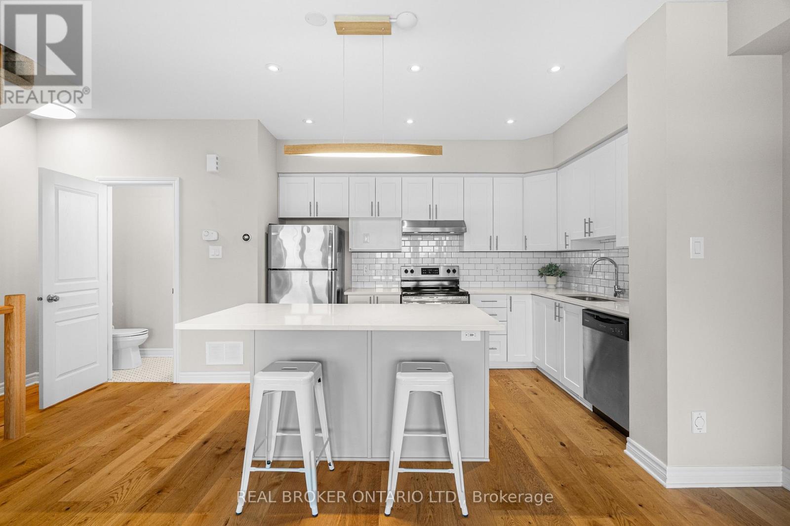 208 Poplin Street, Ottawa, Ontario  K4M 0E2 - Photo 13 - X12211737