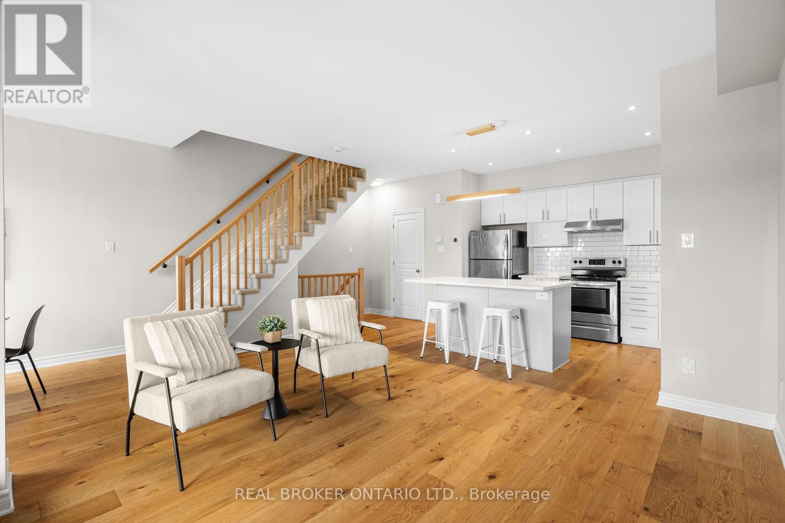208 Poplin Street, Ottawa, Ontario  K4M 0E2 - Photo 17 - X12211737