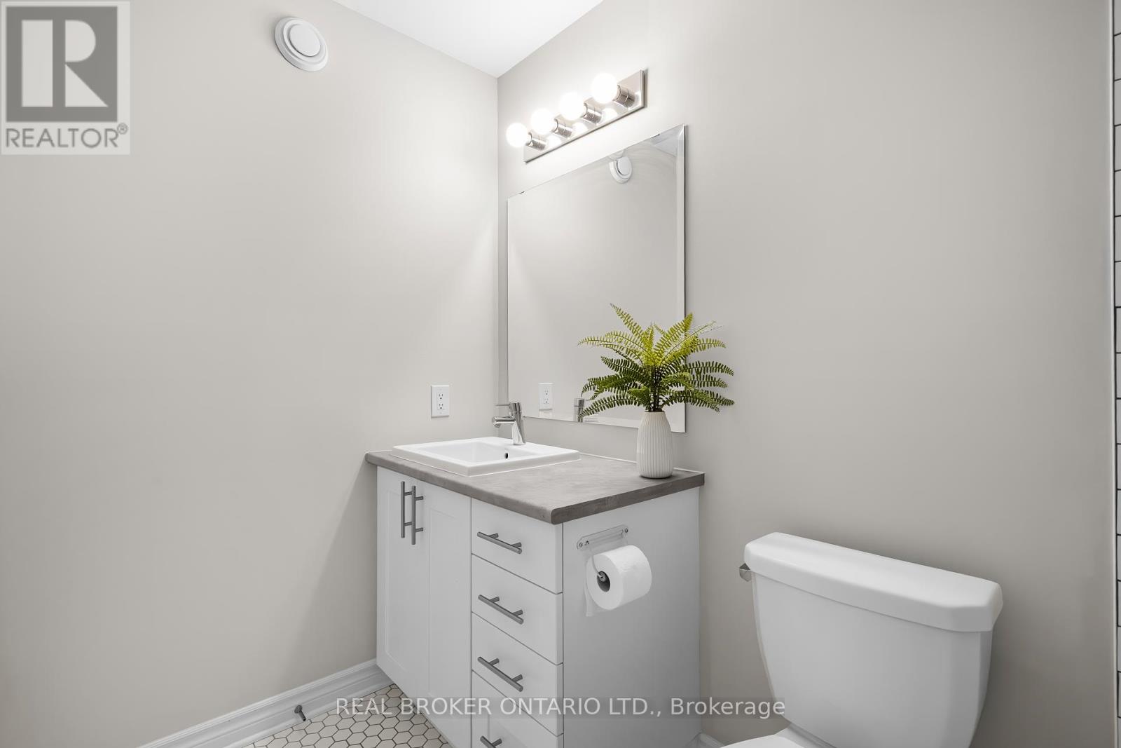 208 Poplin Street, Ottawa, Ontario  K4M 0E2 - Photo 43 - X12211737