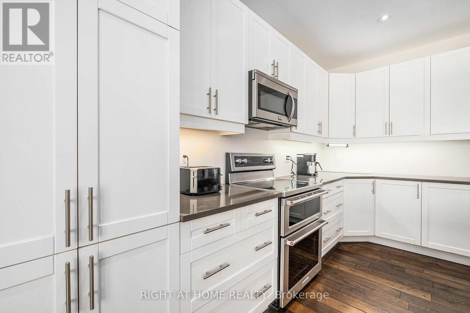 186 Lamprey Street, Ottawa, Ontario  K2J 6C3 - Photo 11 - X12211750