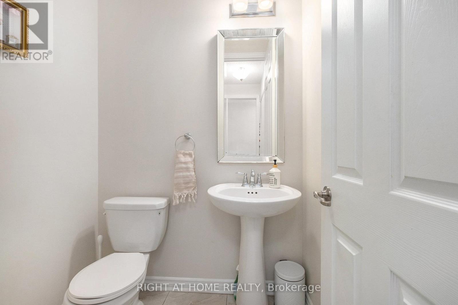 186 Lamprey Street, Ottawa, Ontario  K2J 6C3 - Photo 15 - X12211750