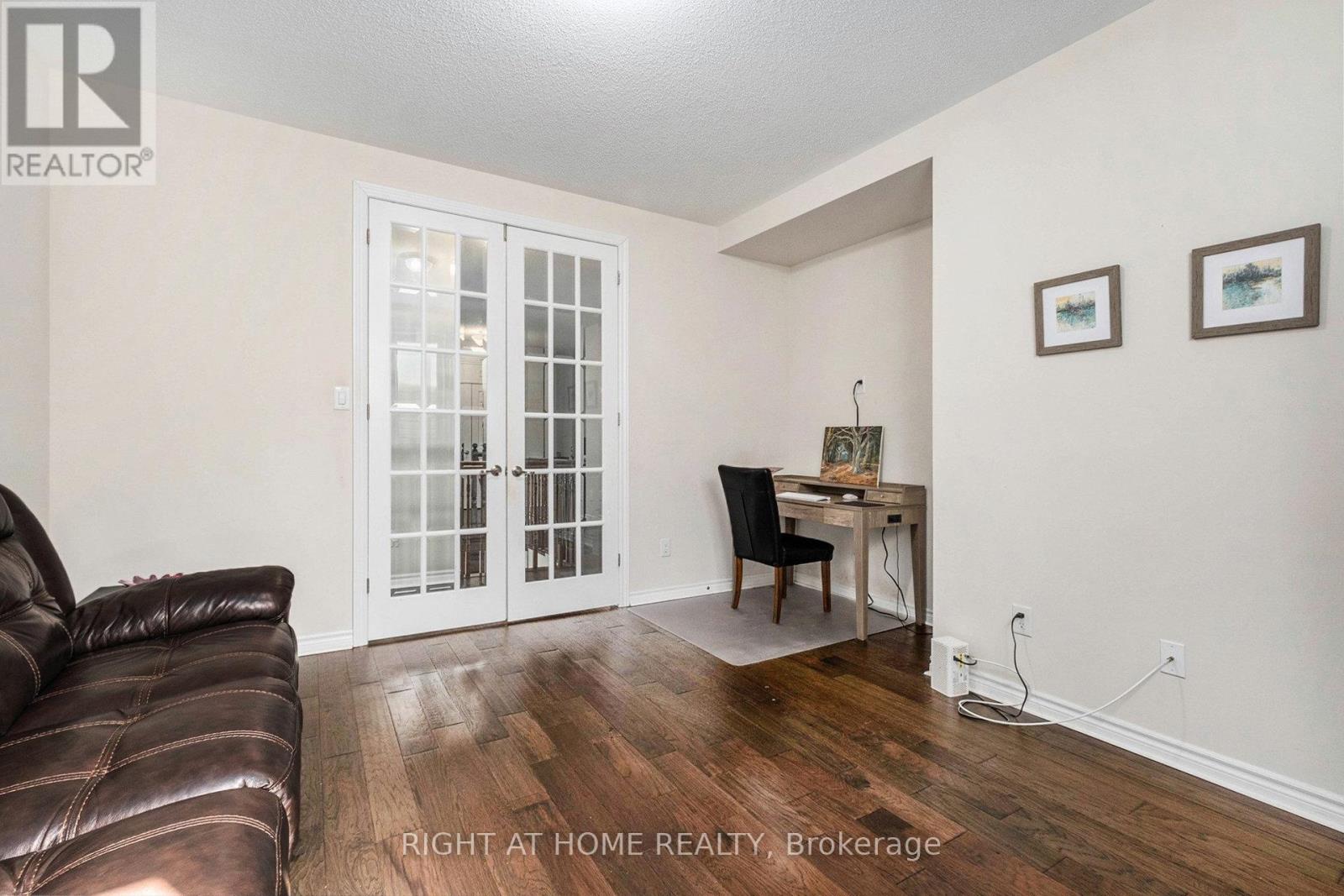 186 Lamprey Street, Ottawa, Ontario  K2J 6C3 - Photo 18 - X12211750