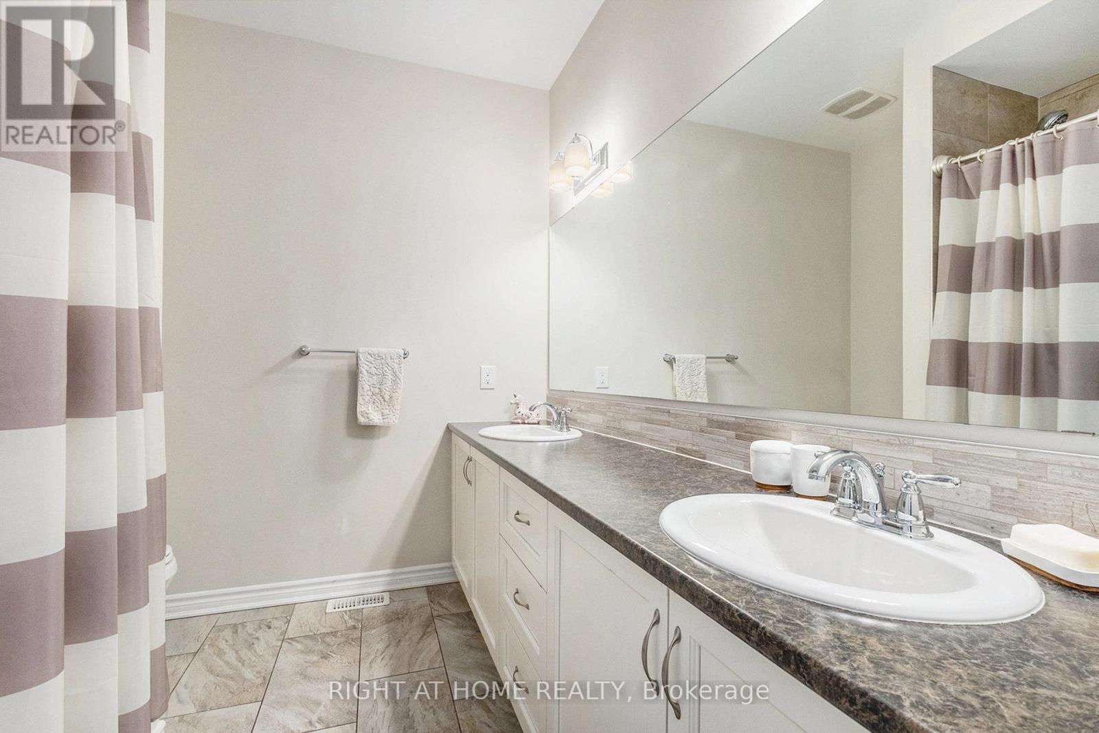 186 Lamprey Street, Ottawa, Ontario  K2J 6C3 - Photo 27 - X12211750