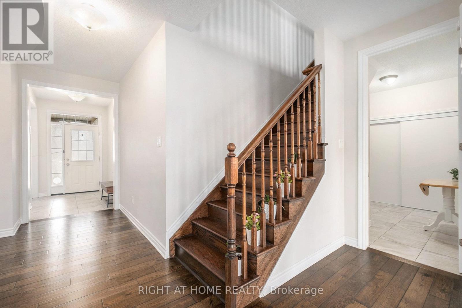 186 Lamprey Street, Ottawa, Ontario  K2J 6C3 - Photo 6 - X12211750