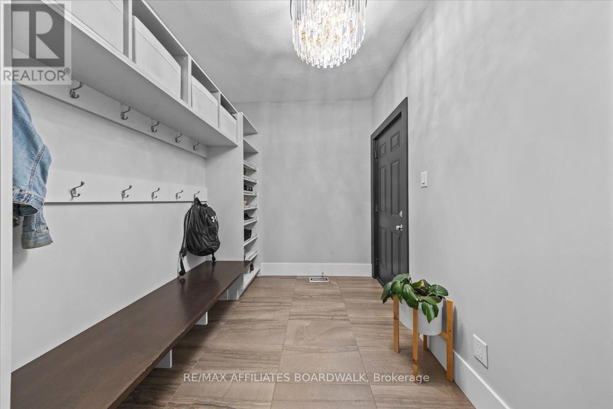 506 Breccia Heights, Ottawa, Ontario  K2T 0L6 - Photo 17 - X12211764