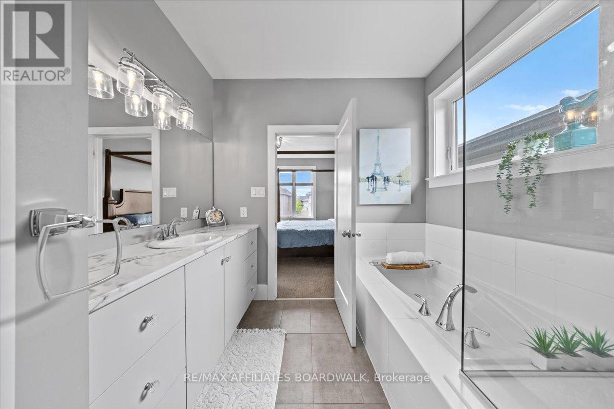 506 Breccia Heights, Ottawa, Ontario  K2T 0L6 - Photo 22 - X12211764