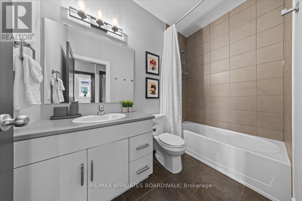 506 Breccia Heights, Ottawa, Ontario  K2T 0L6 - Photo 31 - X12211764