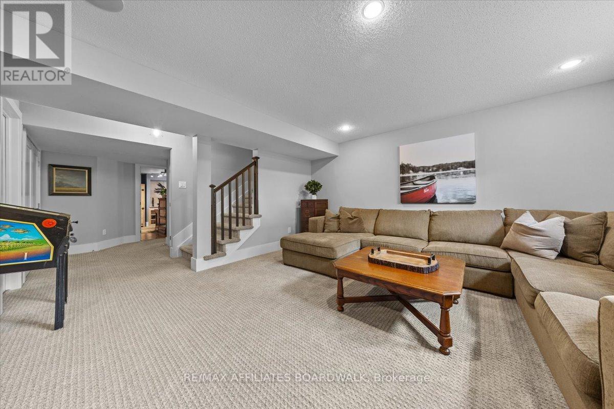 506 Breccia Heights, Ottawa, Ontario  K2T 0L6 - Photo 34 - X12211764