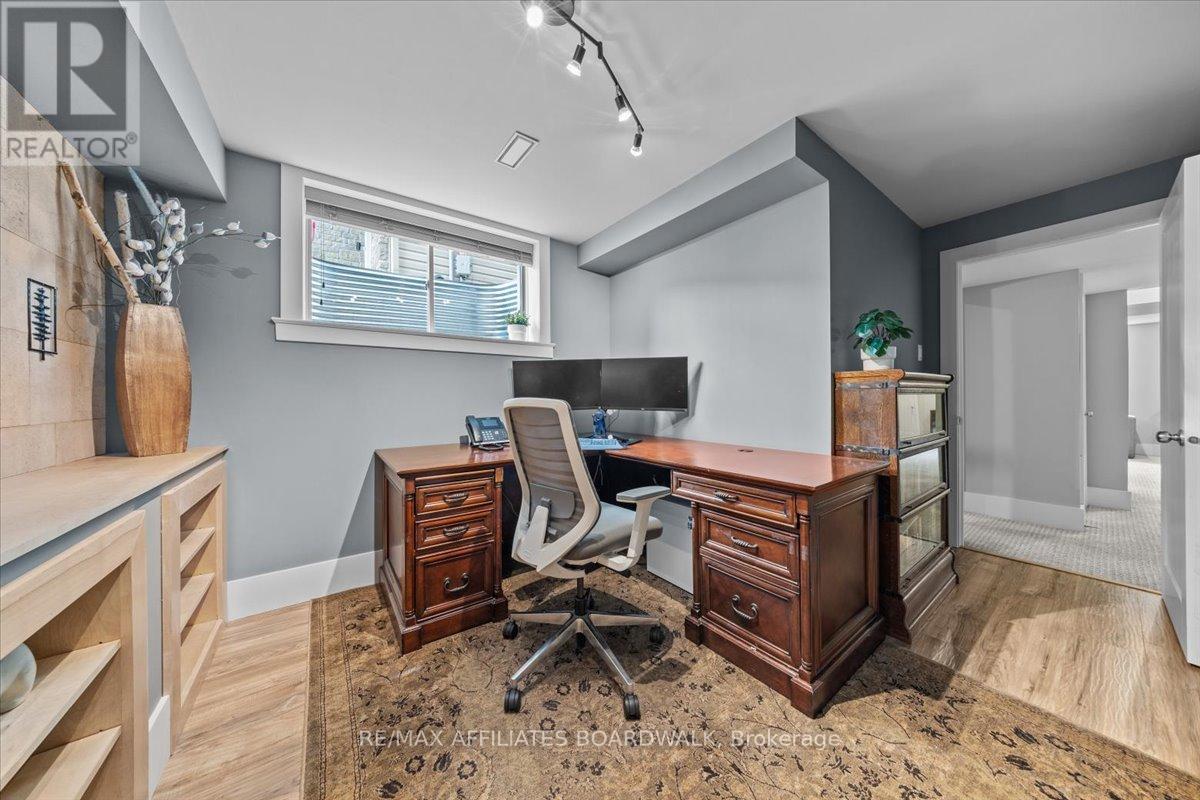 506 Breccia Heights, Ottawa, Ontario  K2T 0L6 - Photo 38 - X12211764