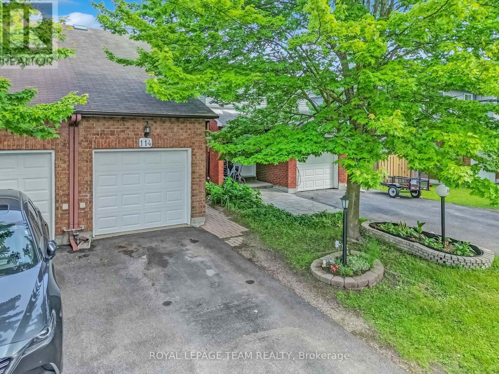114 Pickwick Drive, Ottawa, Ontario  K2J 3E3 - Photo 1 - X12211770