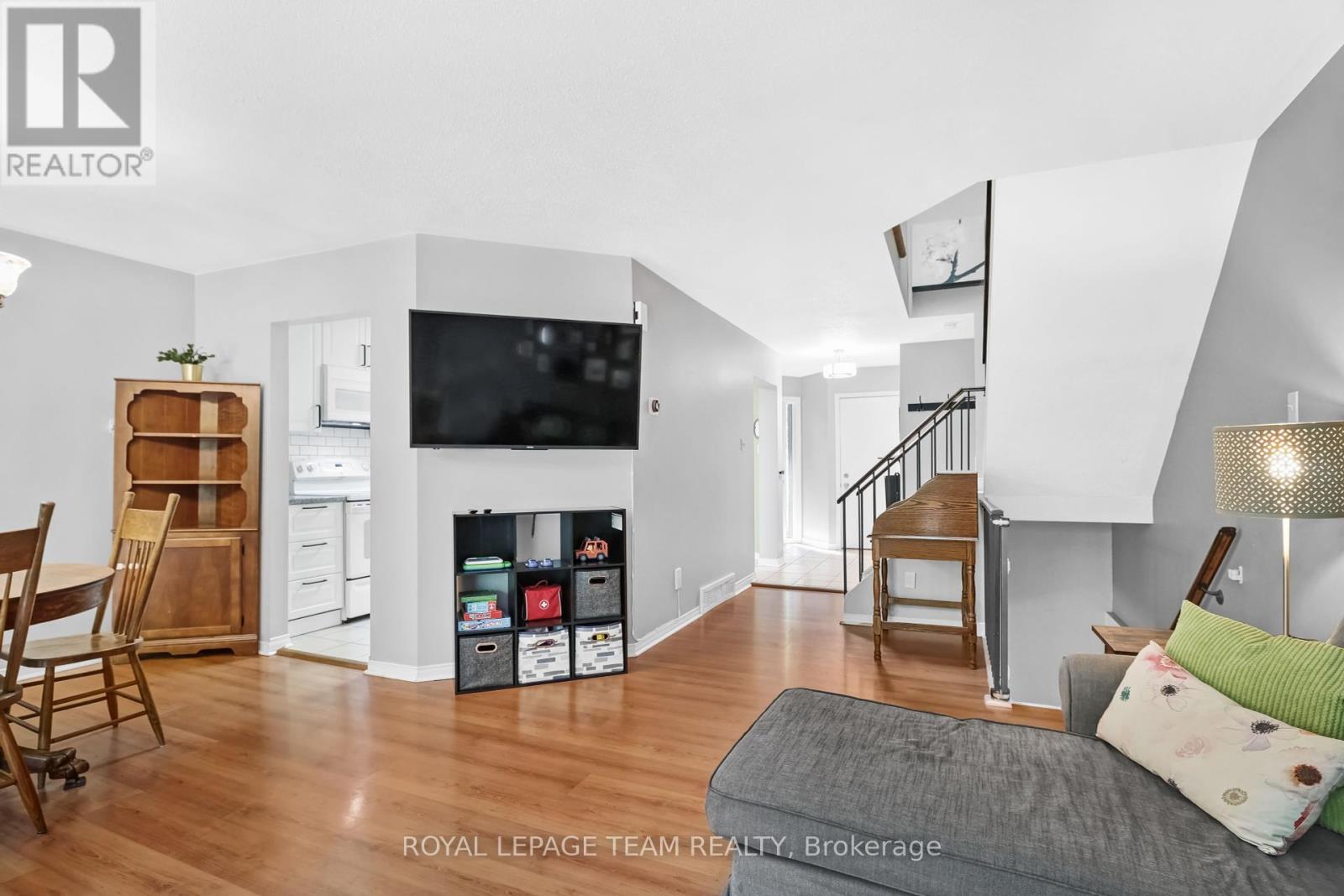 114 Pickwick Drive, Ottawa, Ontario  K2J 3E3 - Photo 12 - X12211770